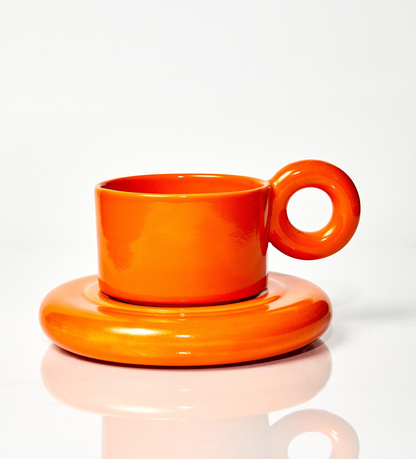 Kubek ceramiczny plus spodek Jackie / Orange/ ręcznie wytwarzane
