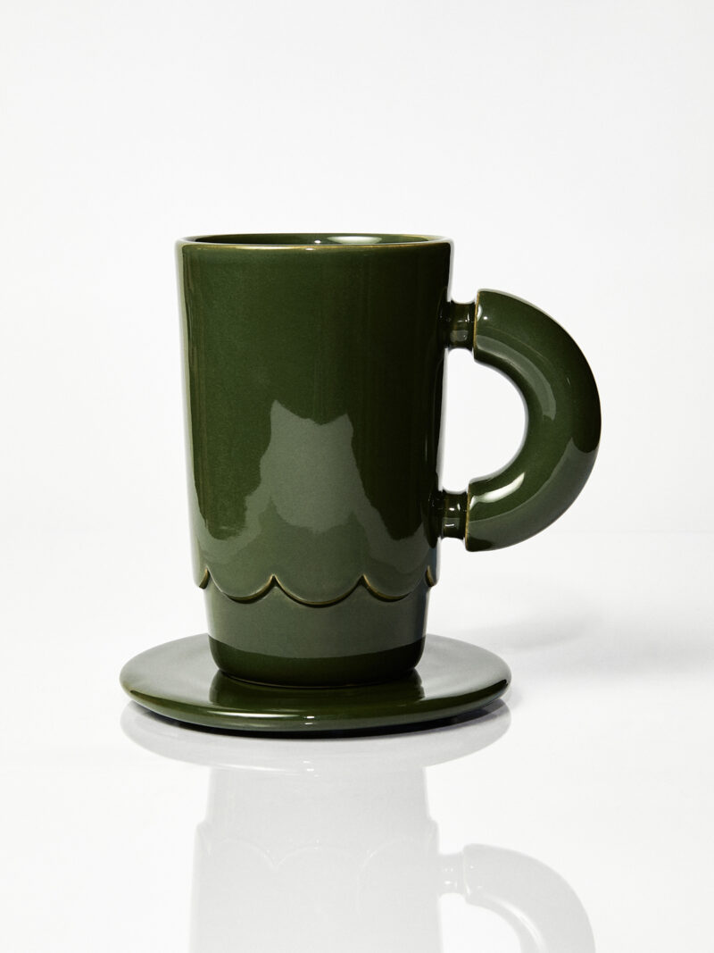 Kubek ceramiczny LOLA plus spodek Baub/ Parrot green/ ręcznie wytwarzany