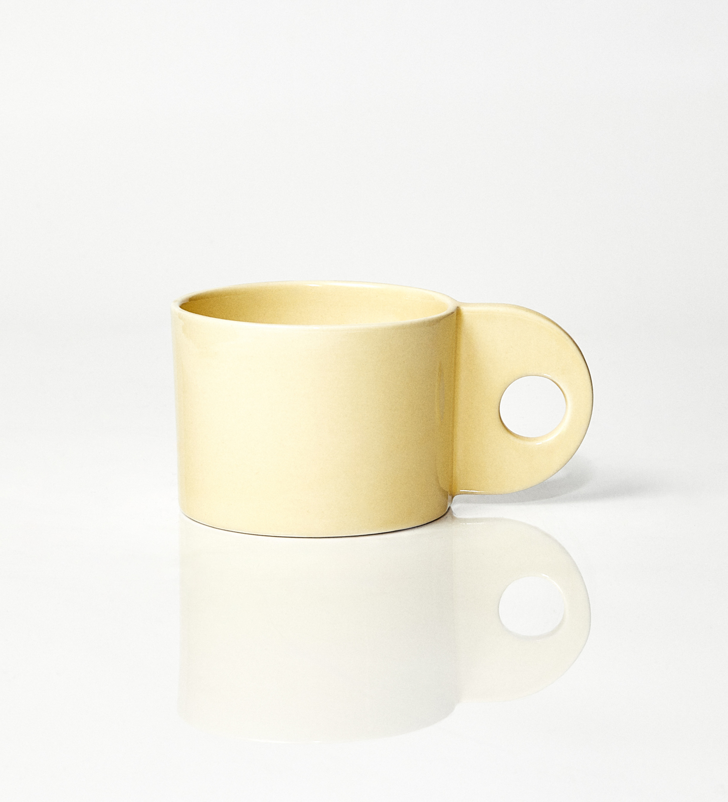 Kubek ceramiczny Baub / Butter/ ręcznie wytwarzany