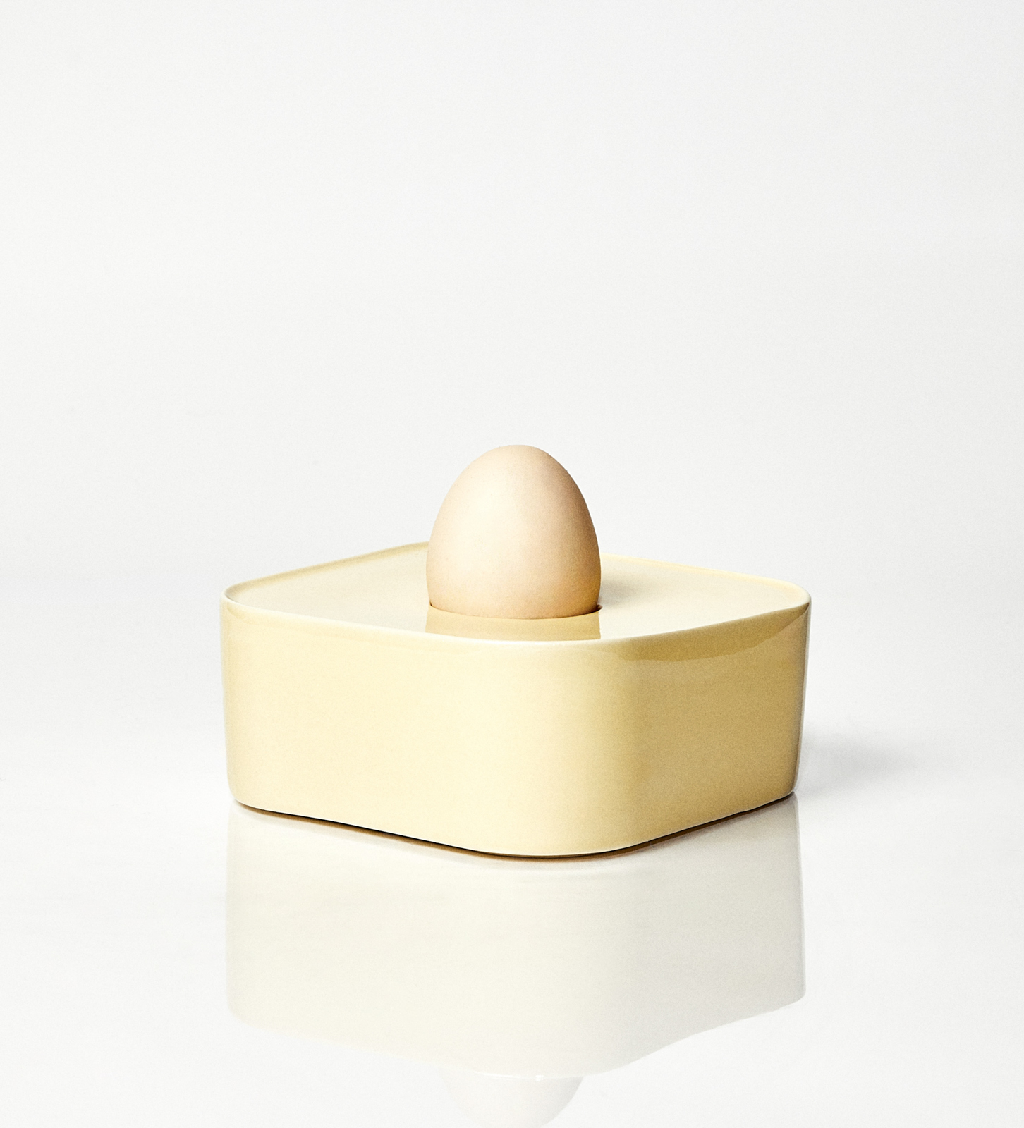Holder na jajko CAMELOT / Butter / ręcznie wytwarzany