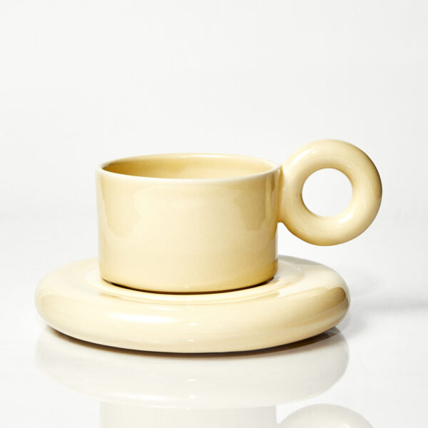 Kubek ceramiczny plus spodek Jackie / Butter/ ręcznie wytwarzane