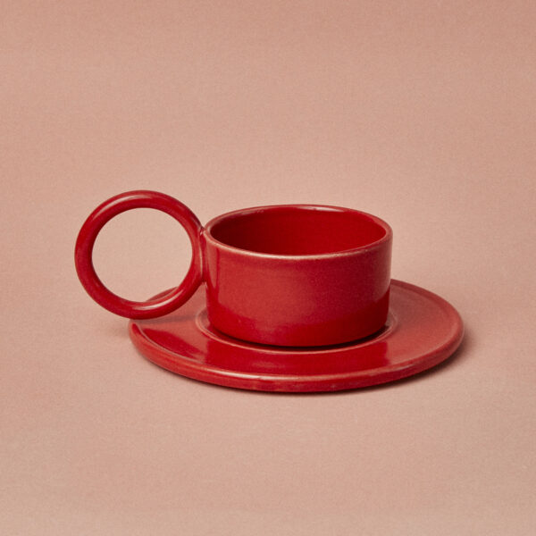 Filiżanka ceramiczna plus spodek Baub /Rosso/  ręcznie wywarzana