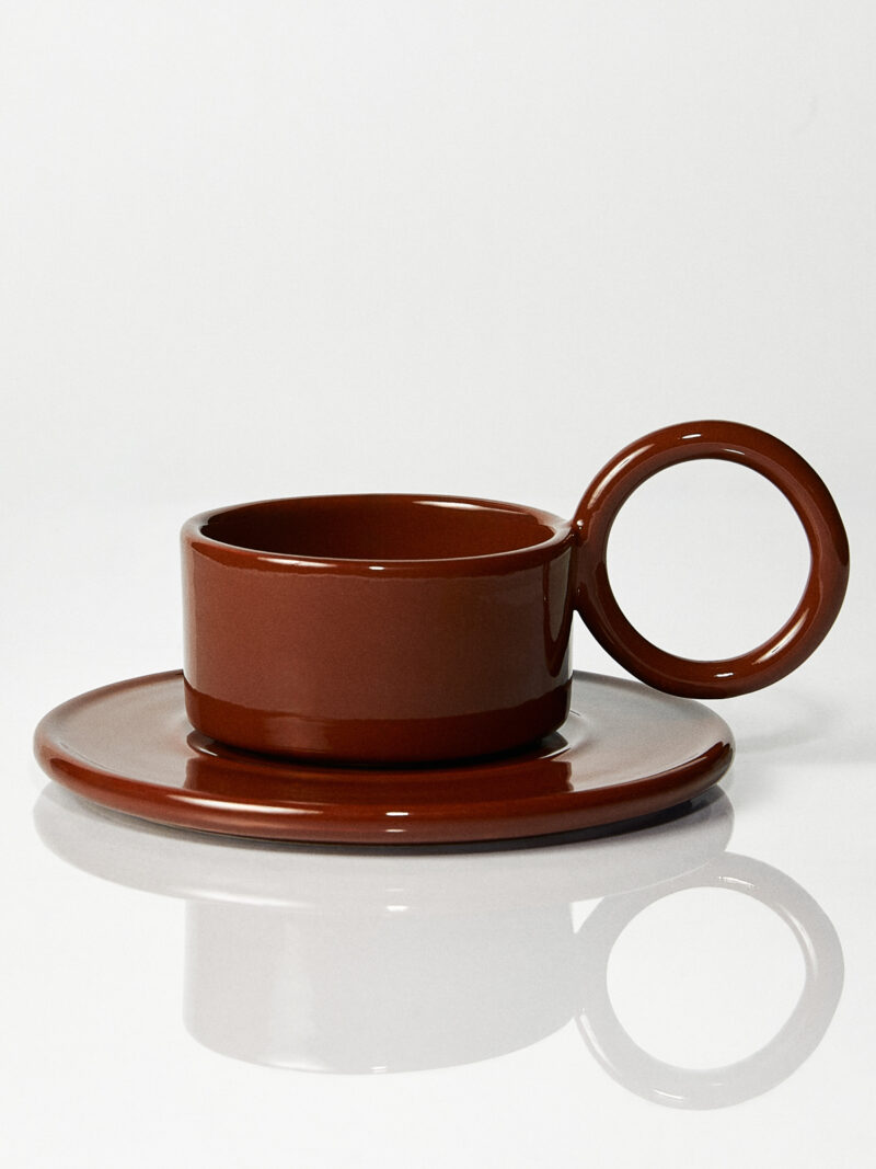 Filiżanka ceramiczna plus spodek Baub /Hazlenut/ ręcznie wywarzana