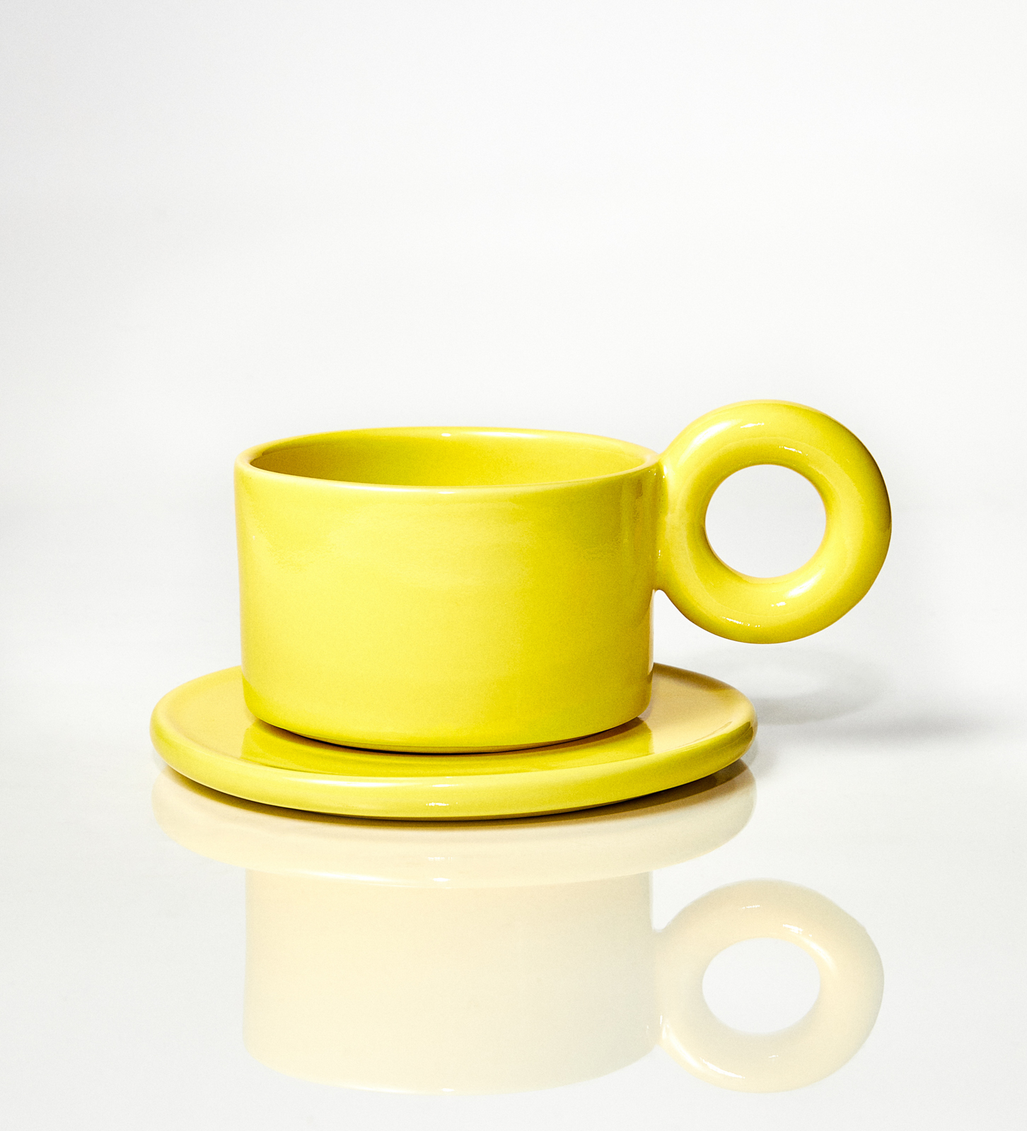 Kubek ceramiczny plus spodek Baub / Acid yellow/ ręcznie wytwarzane