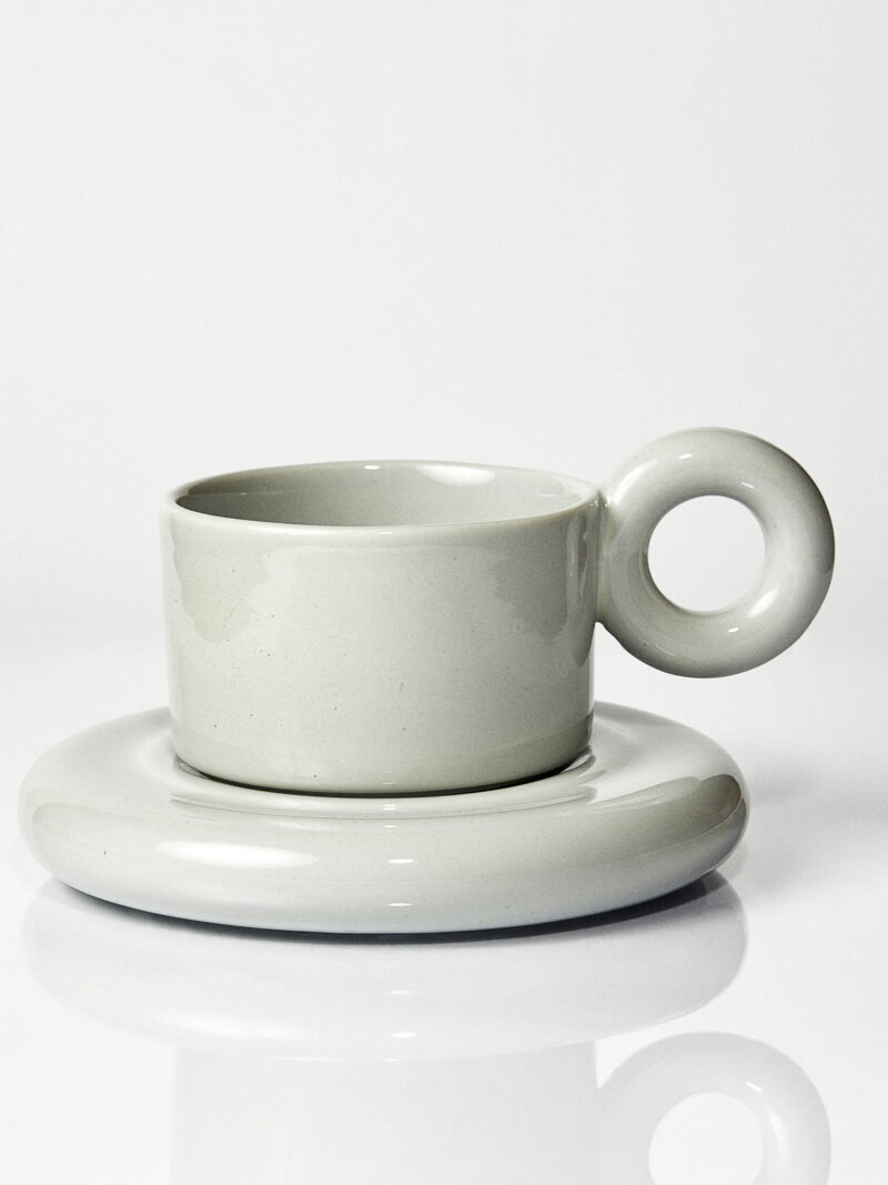 Kubek ceramiczny plus spodek Jackie / Taupe/ ręcznie wytwarzane